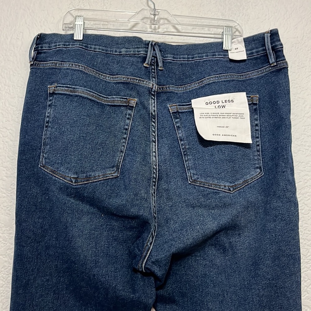 Good American Good Legs Low Skinny Jean - Picture 8 of 15